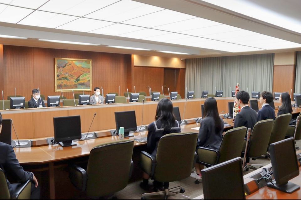 行政との会議の様子