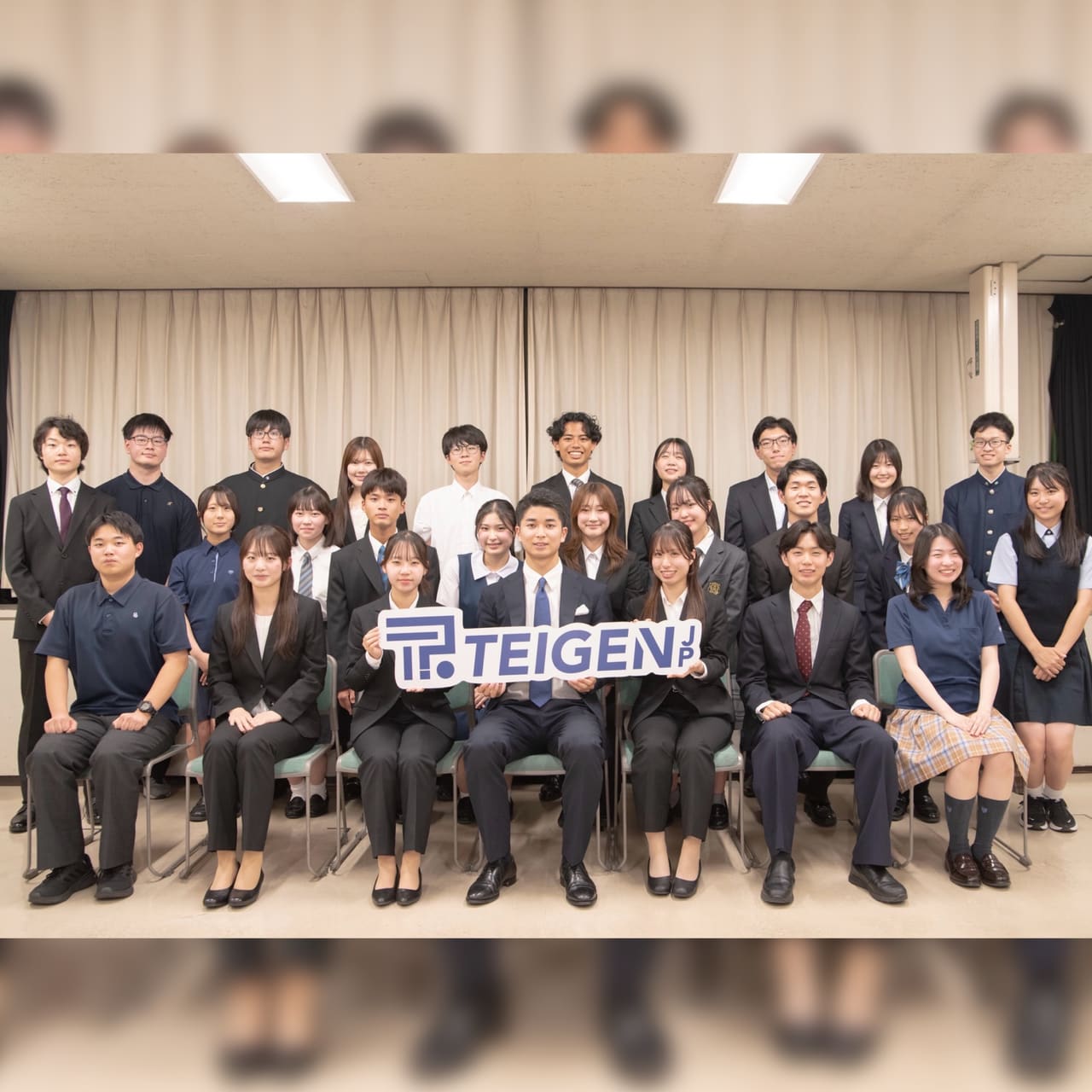 銀座区民館で開いた2026年度総会の集合写真