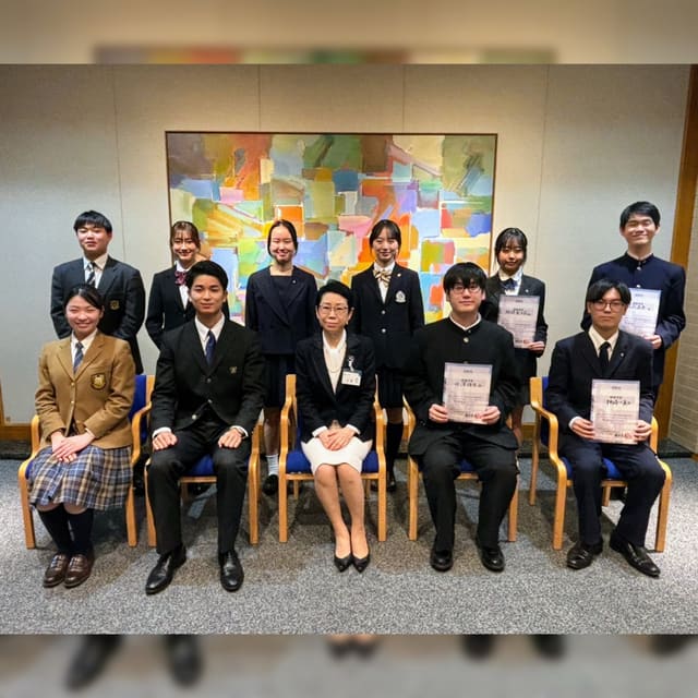 モギ区長選2026最優秀チーム 足立区長表敬訪問 写真1