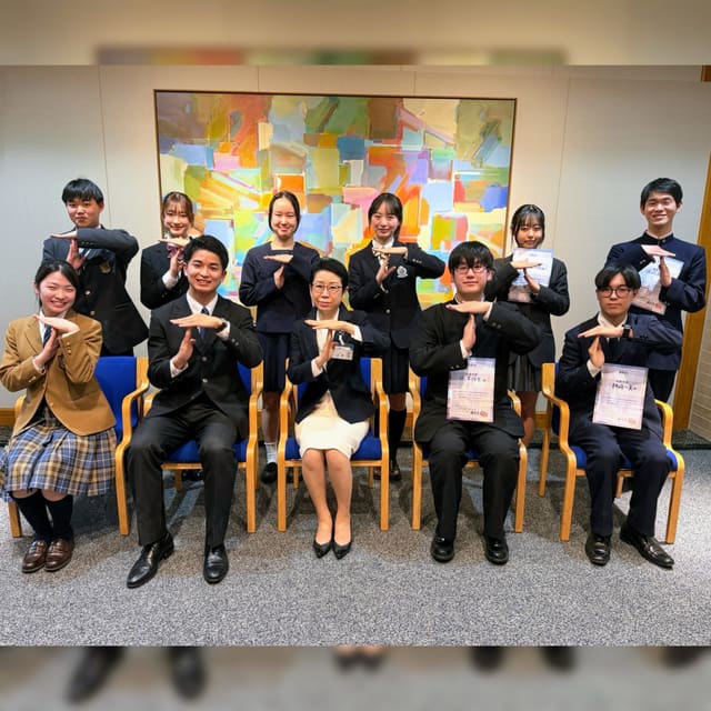 モギ区長選2026最優秀チーム 足立区長表敬訪問 写真4